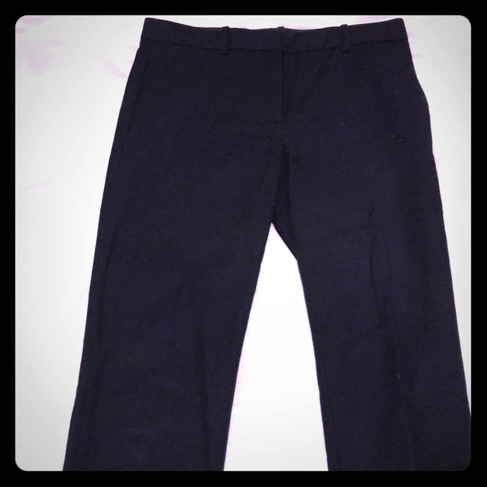 Navy blue dress pants from Gap. Size 6R